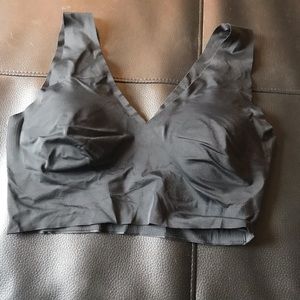True Body V Neck Bra